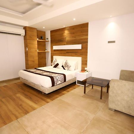 Hotel Kelvish Free Airport Pickup New Delhi Ngoại thất bức ảnh